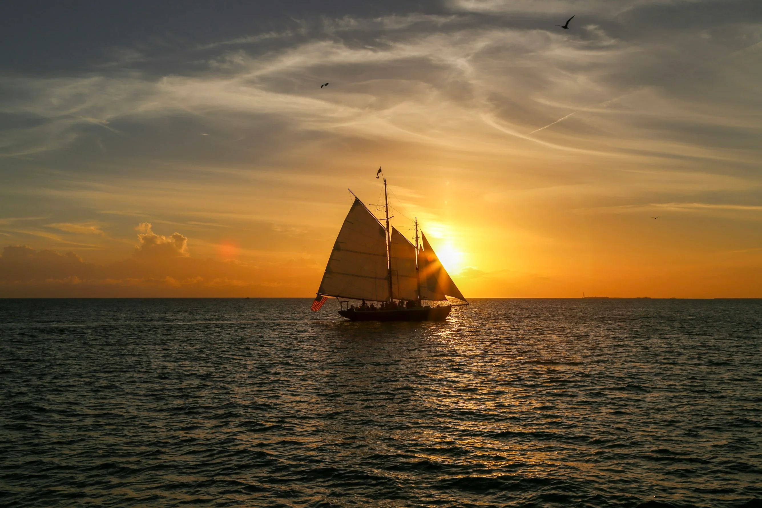 Sunset Cruise on Wooden Fregatte alternative view 1